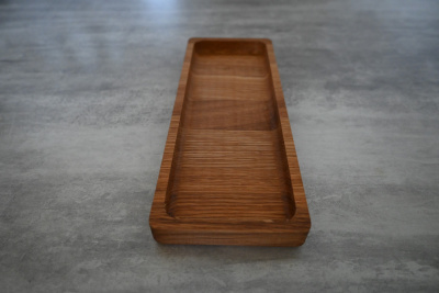 Прямоугольная тарелка для закусок из дуба, 23×9 см от мастерской DIVIRO