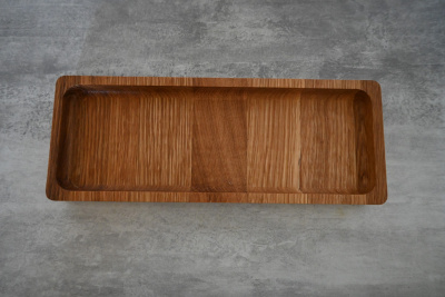 Прямоугольная тарелка для закусок из дуба, 23×9 см от мастерской DIVIRO